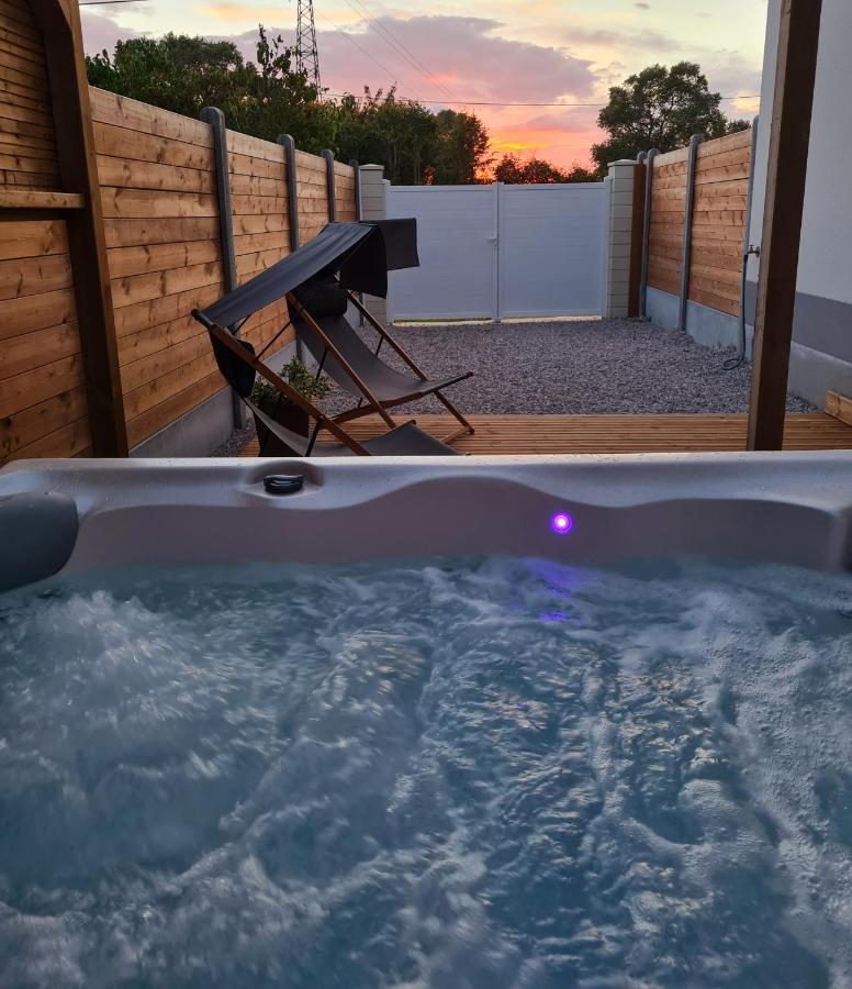 A Fleur De Spa : Maison Chaleureuse Avec Spa Privatif Et Billard. Coulogne Eksteriør bilde